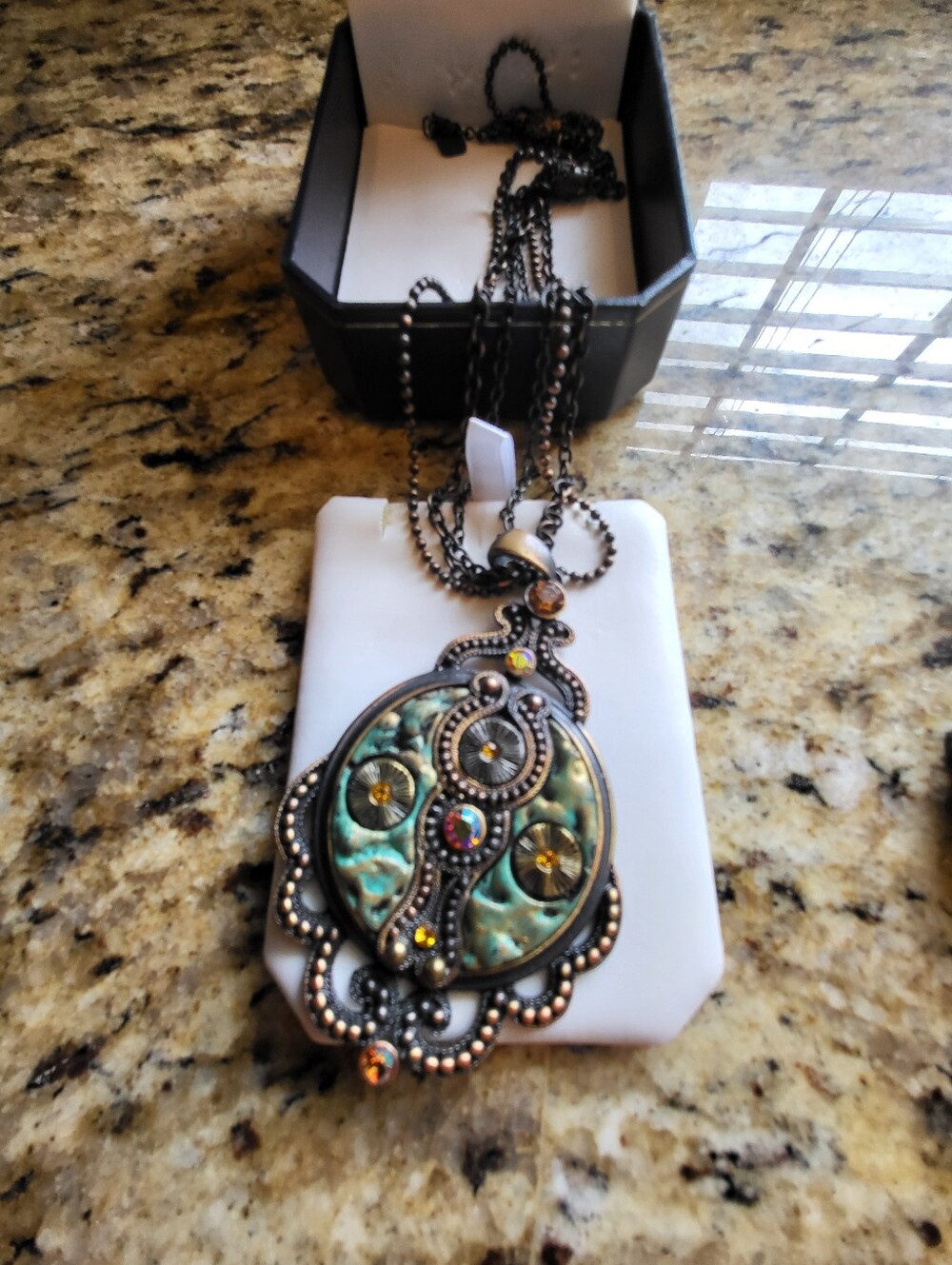 Yousi Antique-Style Turquoise and Bronze Statement Pendant Necklace - Picture 3 of 11